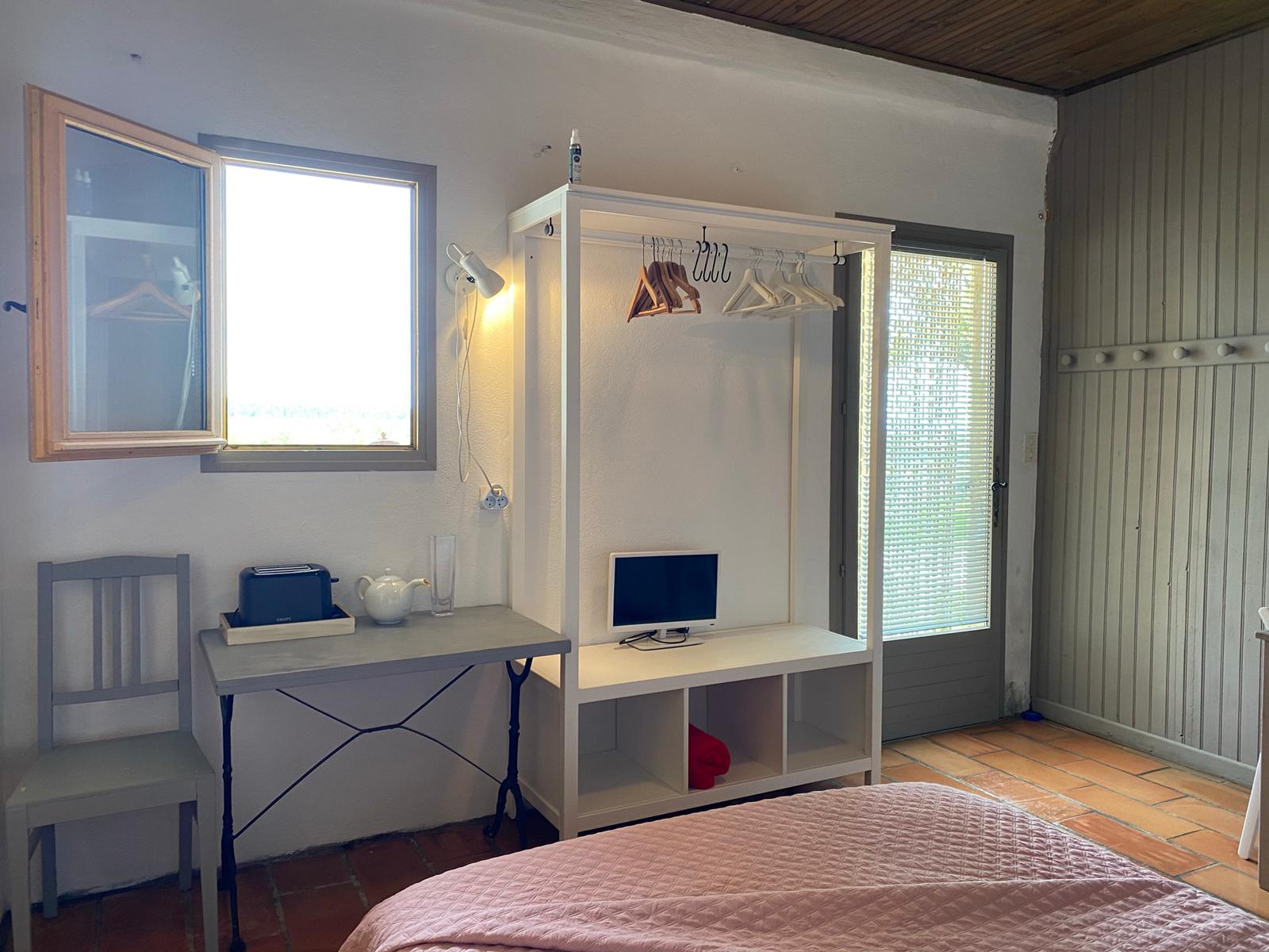 Gîte Les Iris St-Jurs-04-Valensole-02